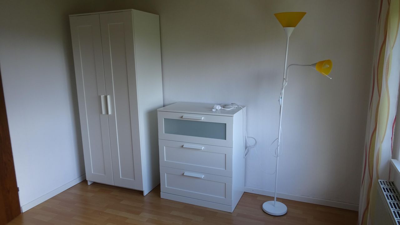 Schlafzimmer Schrank und Kommode neu in 2022 Schlafzimmer Schrank und Kommode neu in 2022